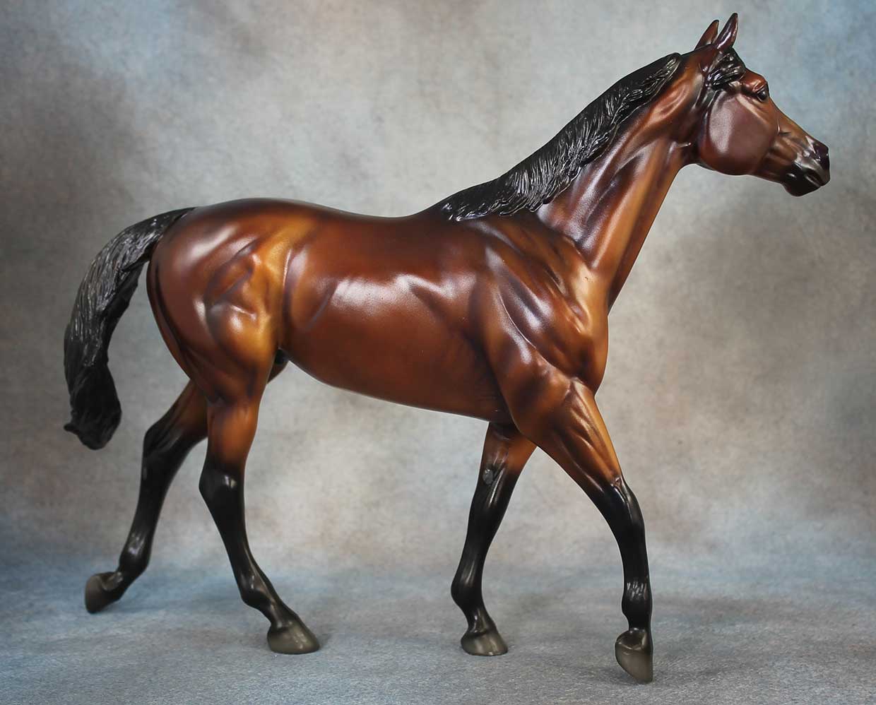 Brass Hat | BreyerFest 2018 Celebration Model - Image 2